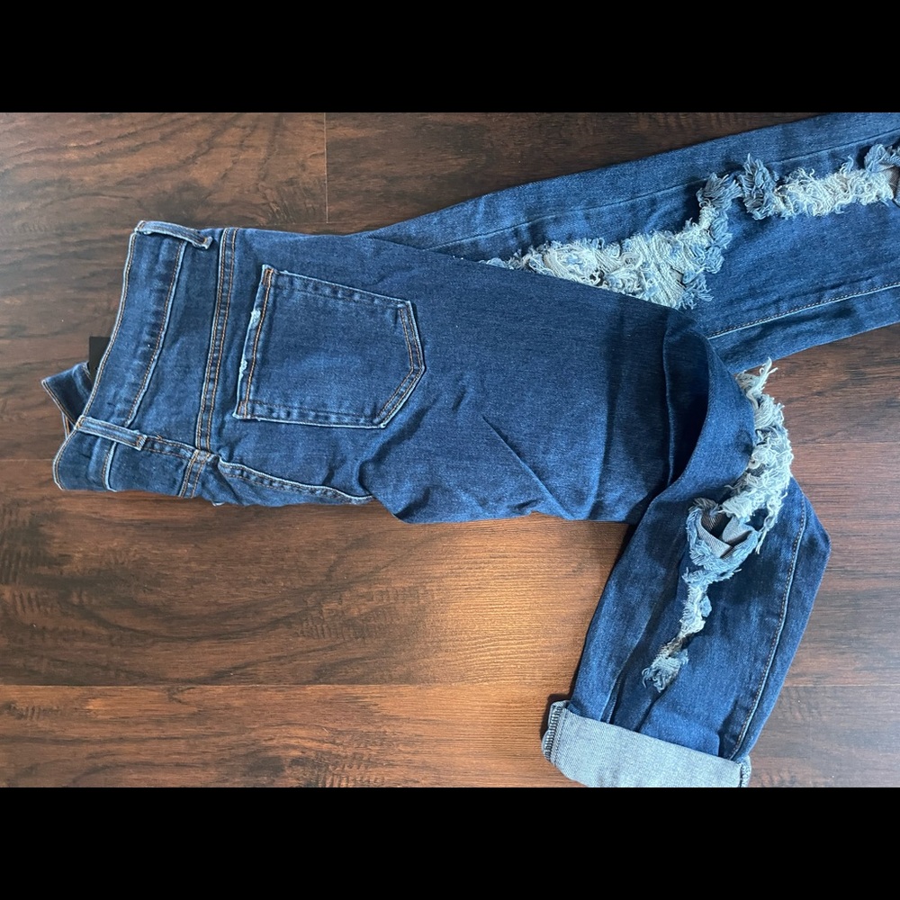 Jeans - Picture 2 of 3